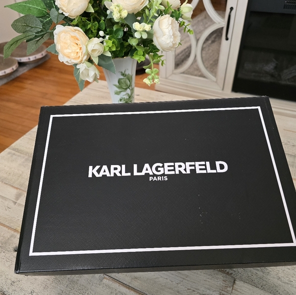 Karl Lagerfeld Sneakers Size 9 - Picture 4 of 4